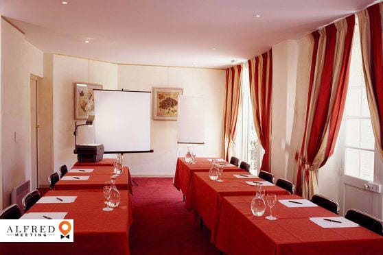 Grand Hôtel Les Lecques ***, Hôtel 3*, Saint-Cyr-sur-Mer, France